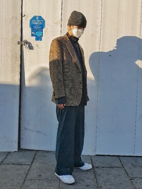 「FEKETE（フェケテ）のアイテム（パンツ）」を使った、handscleanboyさん（メンズ・178cm）の冬コーディネート