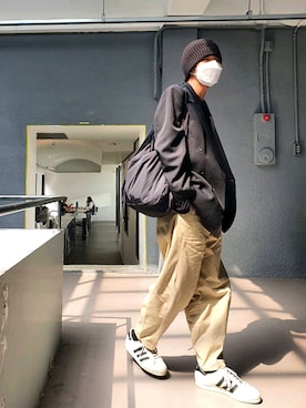 「FEKETE（フェケテ）のアイテム（パンツ）」を使った、handscleanboyさん（メンズ・178cm）の夏コーディネート
