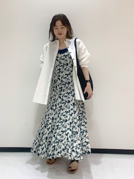 「ジーナシス」｜「アイテム（トートバッグ）」を使った、スズさん（レディース・162cm）の春コーディネート