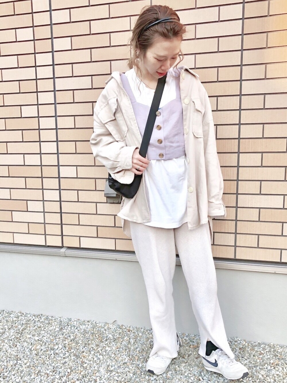 「春コーデ、休日スタイル、おしゃれさんと繋がりたい、レイヤードスタイル、ママコーデ、ママファッション、LOWRYS FARM、ローリーズファーム(LOWRYS FARM)、wcloset、平成最後のWEARISTAセンバツ」｜「w closetの麻レーヨン前開きビスチェ（その他トップス、パープル系）」を使った、milkさん（キッズ・110cm）の春コーディネートの1枚目の写真