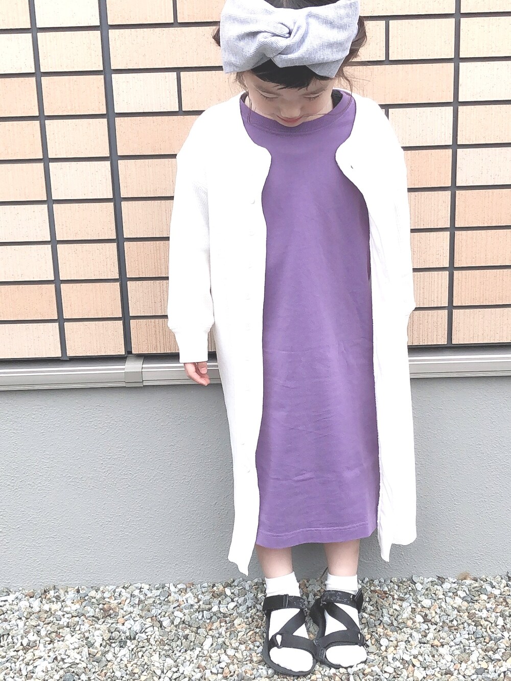 「平成最後のWEARISTAセンバツ、はるコーデ、今日のコーデ、ootd、ゆるコーデ、シンプルコーデ、パープル、サンダル、LOWRYS FARM、kids」｜「LOWRYS FARMのスーピマワンピース　829609（ワンピース、パープル系）」を使った、milkさん（レディース・110cm）の春コーディネートの1枚目の写真