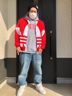 「adidas（アディダス）のビッグ トレフォイル トラックジャケット（ジャージ）[BIG TREFOIL TRACK TOP] アディダスオリジナルス（ナイロンジャケット）」を使った、yoheeeei-heyさん（メンズ・167cm）の冬コーディネート