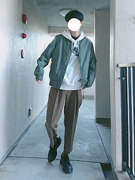 「緑」｜「アイテム（セットアップ）」を使った、TOTOさん（メンズ・182cm）の冬コーディネート