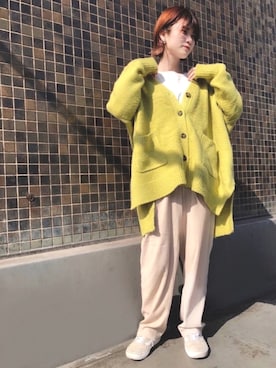 「KBF（ケイビーエフ）のスーパーBIGカーディガン（カーディガン/ボレロ、イエロー系）」を使った、simaさん（レディース・159cm）の秋コーディネート