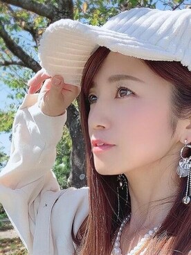 「14+（イチヨンプラス）のアイテム（キャップ）」を使った、十四 鳩子さん（レディース・160cm）の秋コーディネート