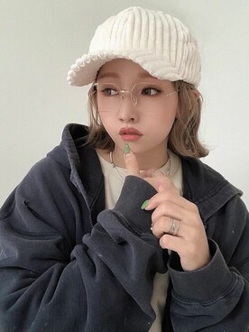 「14+（イチヨンプラス）のアイテム（キャップ）」を使った、十四 鳩子さん（レディース・160cm）の秋コーディネート