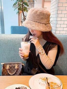 「14+（イチヨンプラス）のアイテム」を使った、十四 鳩子さん（レディース・160cm）の秋コーディネート