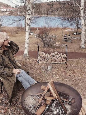 「14+（イチヨンプラス）のアイテム（キャップ）」を使った、十四 鳩子さん（レディース・160cm）の秋コーディネート