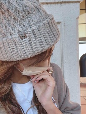 「14+（イチヨンプラス）のアイテム（ニットキャップ/ビーニー）」を使った、十四 鳩子さん（レディース・160cm）の冬コーディネート