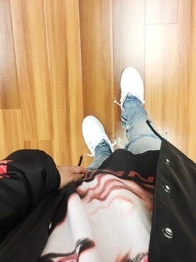 「sneakers」｜「アイテム（ナイロンジャケット）」を使った、Taisei Tanakaさん（メンズ・180cm）の冬コーディネート