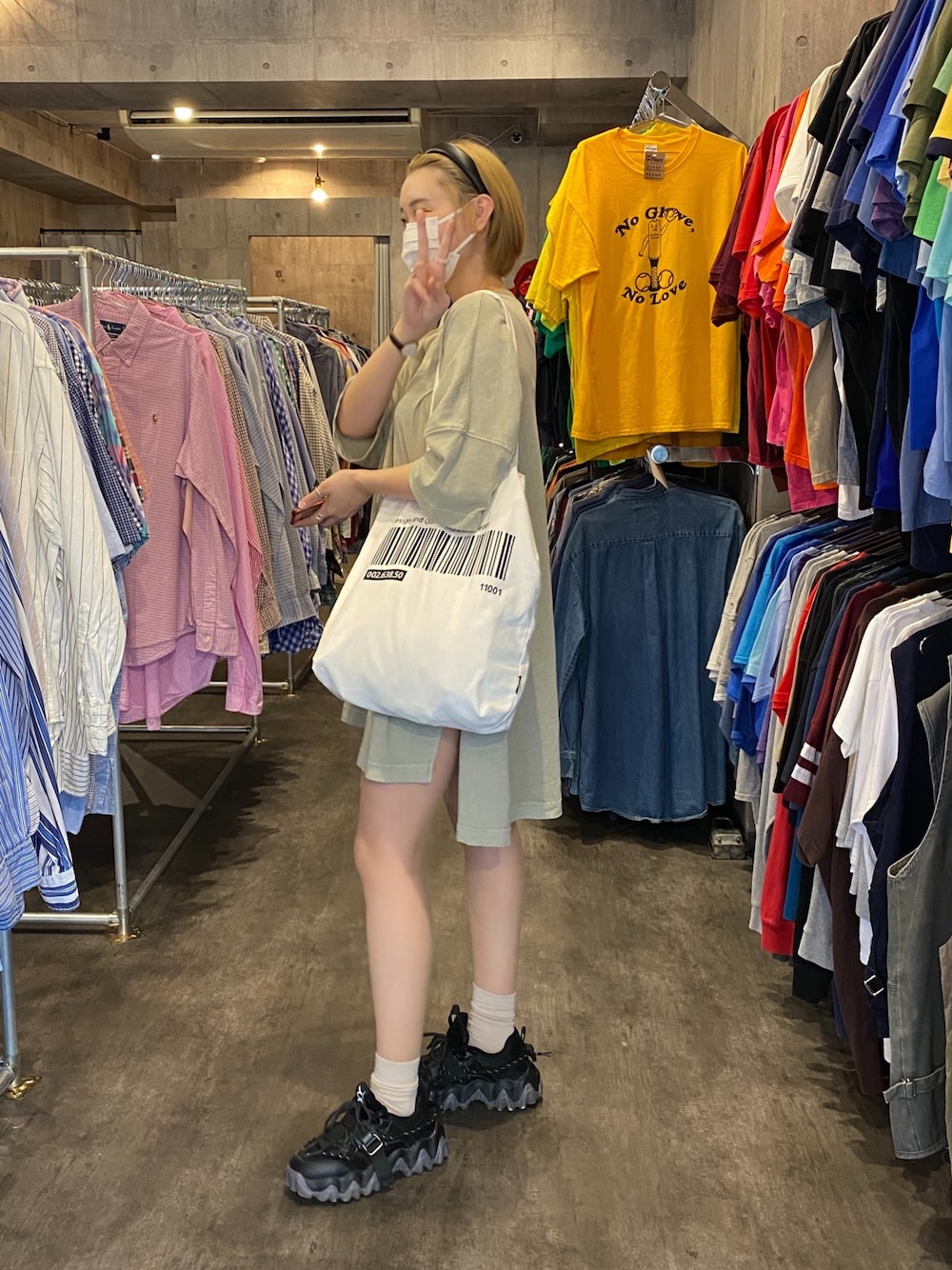 「これが私をアゲる服、今日のコーデ、カジュアル、ラクチンコーデ、プチプラ、休日スタイル、いいね、save、フォローお願いします🤑、JEANASiS、ootd、パステルカラー」｜「IKEAのアイテム（トートバッグ、ホワイト系）」を使った、しゃけまるさん（レディース・165cm）の春コーディネートの1枚目の写真