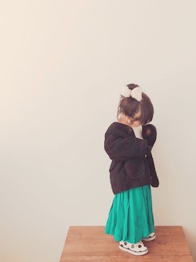 「ヘアゴム」｜「アイテム（ジャケット/アウター）」を使った、GIYONGCHYさん（キッズ・90cm）の秋コーディネート