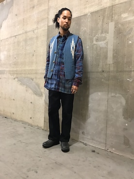 「blue」｜「アイテム（ベスト）」を使った、藤本拓也さん（メンズ・172cm）の冬コーディネート