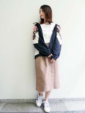 「179/WG（イチナナキュウダブルジー）のアイテム（マウンテンパーカー）」を使った、ニコルさん（レディース・164cm）の秋コーディネート