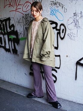 「透けトップス」｜「アイテム（ジャケット/アウター）」を使った、ニコルさん（レディース・158cm）の秋コーディネート