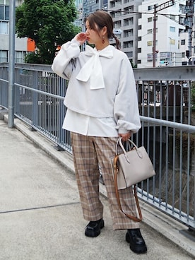 「アイテム（ローファー）」を使った、ニコルさん（レディース・158cm）の秋コーディネート