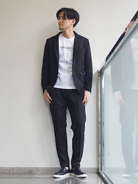 「仕事コーデ」｜「アイテム（スリッポン）」を使った、ニコルさん（メンズ・176cm）の秋コーディネート