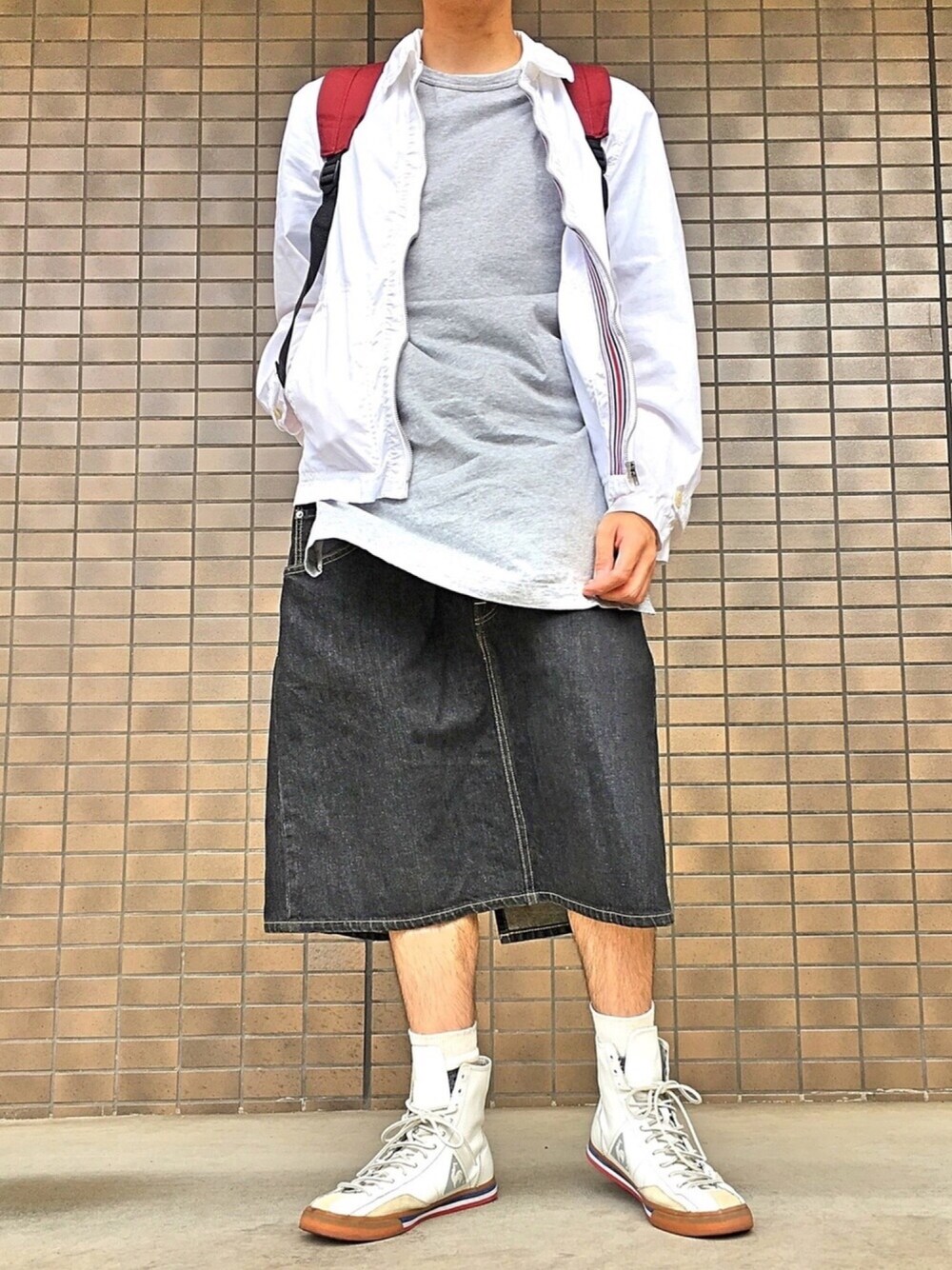 COMME des GARCONSのデニムスカートを使った人気ファッション