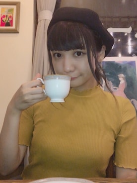 「黄色コーデ」｜「アイテム（アクセサリー）」を使った、日奈森あこさん（レディース・154cm）の冬コーディネート