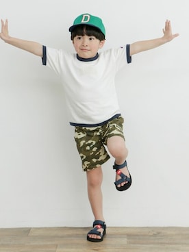 「Champion（チャンピオン）のアイテム」を使った、DOORS KIDSさん（キッズ・109cm）の夏コーディネート