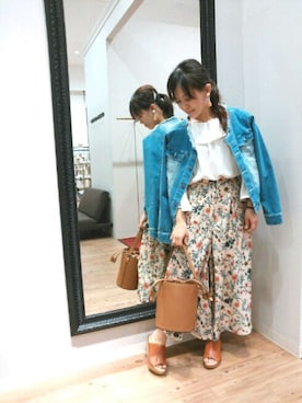 「袖ボリューム」｜「アイテム（デニムジャケット）」を使った、NaNaさん（レディース・149cm）の春コーディネート