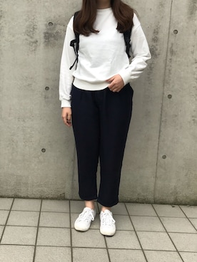 「黒リュック」｜「アイテム（スラックス）」を使った、rinrinさん（レディース・163cm）の秋コーディネート