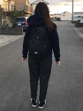 「黒リュック」｜「アイテム（ブルゾン）」を使った、rinrinさん（レディース・163cm）の冬コーディネート