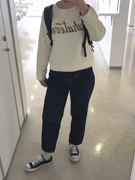 「黒リュック」｜「アイテム（スウェット）」を使った、rinrinさん（レディース・163cm）の春コーディネート