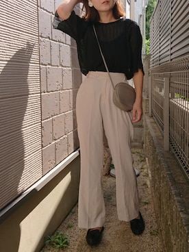 「LOWRYS FARM（ローリーズファーム）のセンタープレスカラーフレアパンツ　870189（その他パンツ）」を使った、RRUmamaさん（レディース・157cm）の秋コーディネート