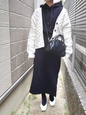 「ケーブルカーディガン」｜「アイテム（ワンピース/ドレス）」を使った、RRUmamaさん（レディース・157cm）の春コーディネート