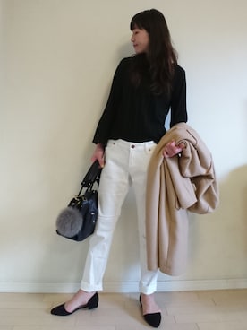 「リブT」｜「アイテム（ダッフルコート）」を使った、akaneさん（レディース・165cm）の春コーディネート