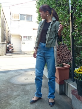 「リブニット」｜「アイテム（ミリタリージャケット）」を使った、akaneさん（レディース・165cm）の秋コーディネート