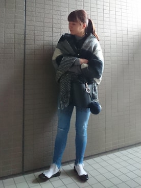 「アイテム（キーホルダー、ブルー系）」を使った、akaneさん（レディース・165cm）の秋コーディネート