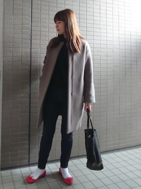 「クルーネックニット」｜「アイテム（その他アウター）」を使った、akaneさん（レディース・165cm）の冬コーディネート