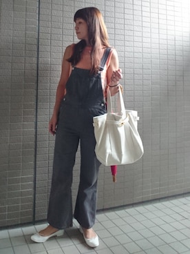 「Mila Owen（ミラオーウェン）のアイテム（サロペット/オーバーオール）」を使った、akaneさん（レディース・165cm）の秋コーディネート