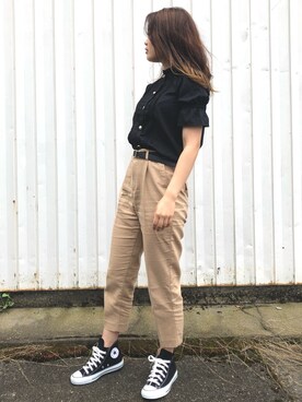 「しまむら（シマムラ）のアイテム（パンツ、ベージュ系）」を使った、URALAさん（レディース）の夏コーディネート