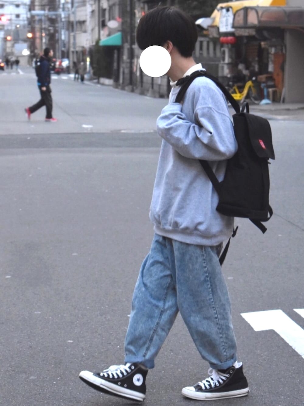 「シンプルコーデ、春コーデ、春、converse、デニム、Manhattan Portage、スウェット、リュック、カジュアル、低身長」｜「Instagram🐑のアイテム（その他、その他）」を使った、みっち~さん（メンズ・165cm）の冬コーディネートの1枚目の写真