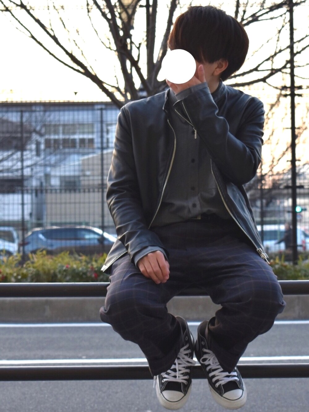 「春コーデ、カジュアル、シンプル、converse、ライダース、シングルライダース、チェックパンツ、シャツスタイル、タックイン、古着」｜「Instagram🐑のアイテム（その他、その他）」を使った、みっち~さん（メンズ・165cm）の冬コーディネートの1枚目の写真