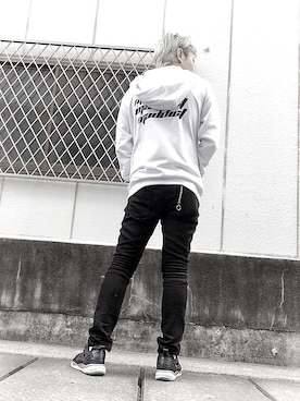 「FRAPBOIS（フラボア）のアイテム（財布/小物）」を使った、モコ太郎さん（メンズ・173cm）の秋コーディネート