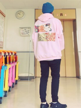 「RIPNDIP（リップンディップ）のアイテム（帽子）」を使った、モコ太郎さん（メンズ・173cm）の秋コーディネート