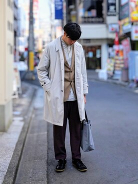トートバッグを使った 白コート のメンズ人気ファッションコーディネート ユーザー その他ユーザー Wear