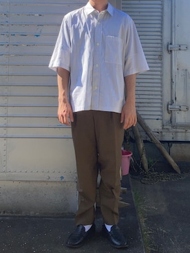 「マーガレット・ハウエル(MARGARET HOWELL)」｜「アイテム（スラックス）」を使った、ふーごさん（メンズ・170cm）の夏コーディネート