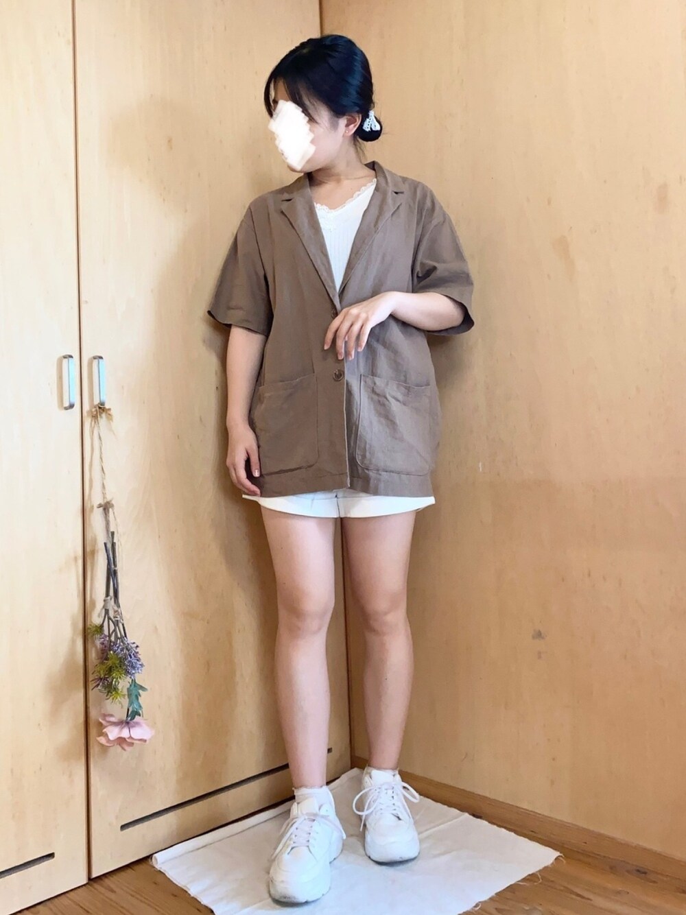 「GU、ハーフパンツ、ホワイト、スニーカー、isn't she?、夏コーデ、夏の和物語、カジュアル、低身長」｜「GUのアイテム（スニーカー、ホワイト系）」を使った、はゆさん（レディース・154cm）の夏コーディネートの1枚目の写真