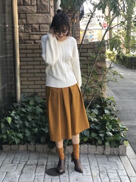 「マスタード」｜「アイテム（ブーティ）」を使った、libelle more staffさん（レディース・164cm）の冬コーディネート