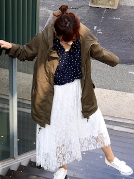 「レーススカート」｜「アイテム（モッズコート）」を使った、libelle more staffさん（レディース・164cm）の春コーディネート
