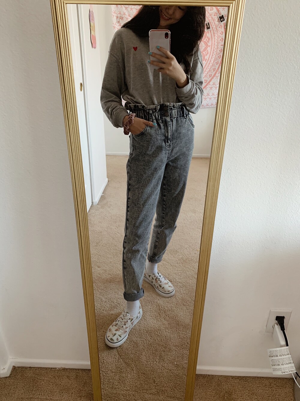 「girl、80's、80年代、VANS、schoolgirl、school、学校」｜「H&Mのアイテム（スウェット、グレー系）」を使った、rさん（レディース・155cm）の秋コーディネートの1枚目の写真