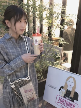 「オールグレー」｜「アイテム（バッグ）」を使った、marinaさん（レディース・162cm）の秋コーディネート