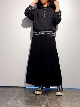 「MSGM（エムエスジーエム）のアイテム（パーカー）」を使った、HARU.さん（レディース・157cm）の夏コーディネート