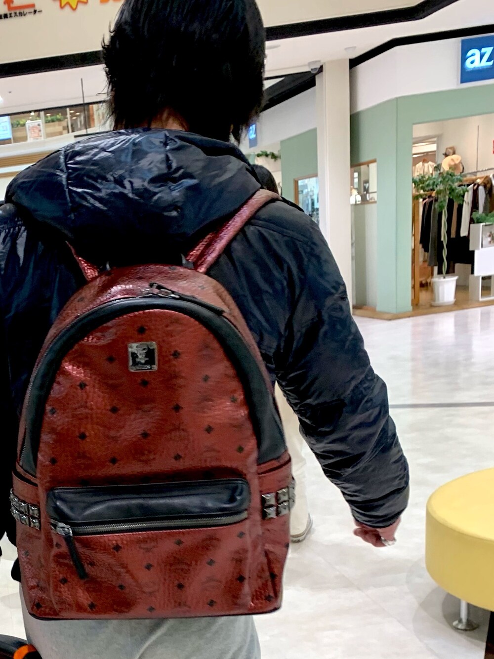 「GUCCIのアイテム（ダウンジャケット/コート、その他）」を使った、ryuhamadaさん（メンズ・180cm）の春コーディネートの1枚目の写真