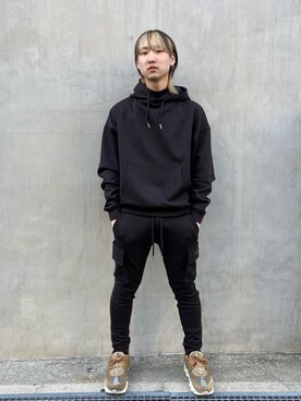 「DANKE SCHON（ダンケシェーン）のアイテム（スウェットパンツ）」を使った、ながさきたいがさん（メンズ・169cm）の冬コーディネート